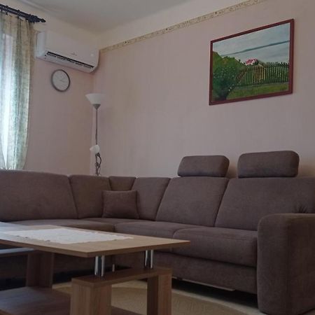 Kaman Nyaralo Apartment Badacsonytomaj Bagian luar foto