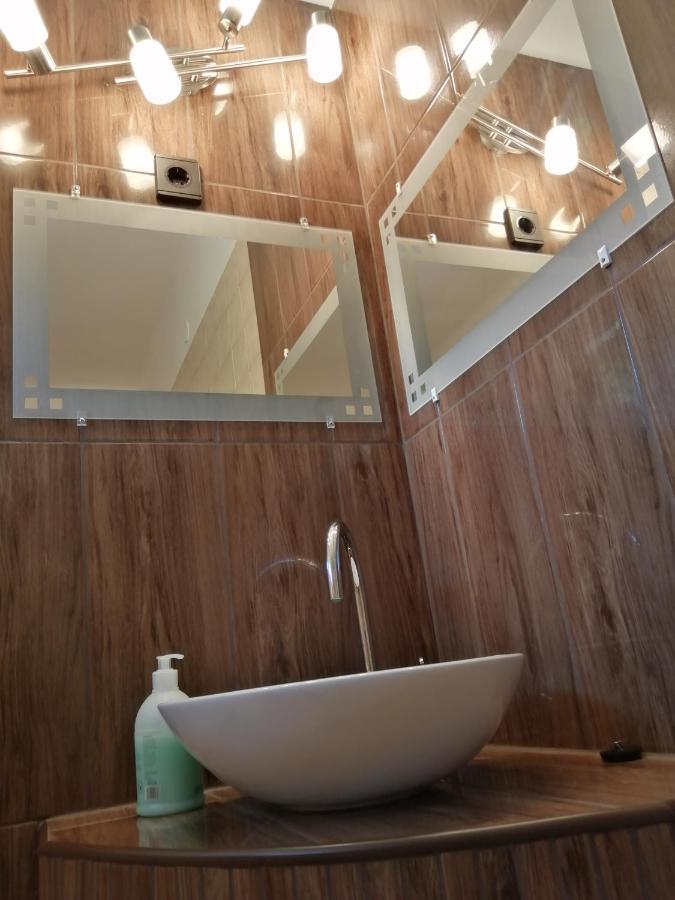 Kaman Nyaralo Apartment Badacsonytomaj Bagian luar foto