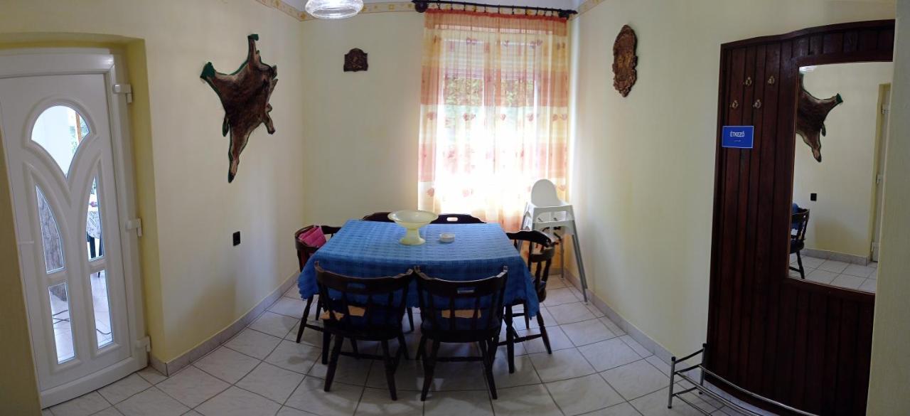 Kaman Nyaralo Apartment Badacsonytomaj Bagian luar foto