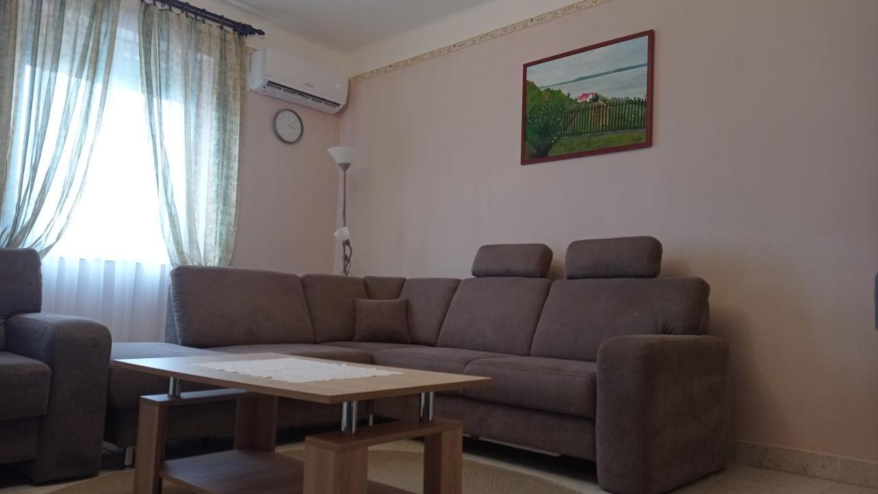 Kaman Nyaralo Apartment Badacsonytomaj Bagian luar foto